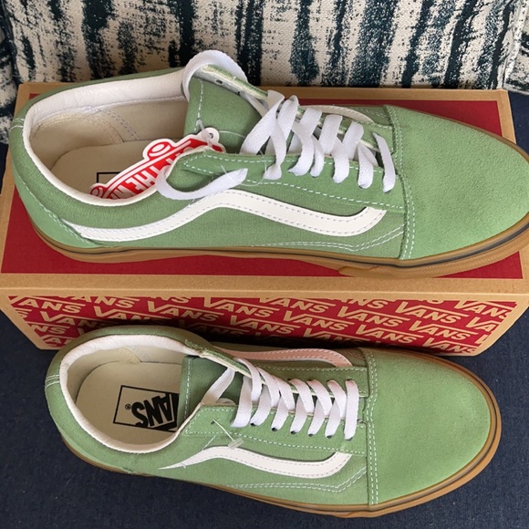 Vans Men’s Old Skool Gum Basil/True White Sneakers - Picture 3 of 16